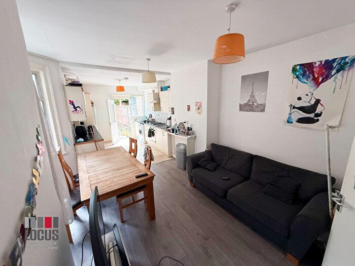 5 Bedroom Terraced House To Rent In Westbury Avenue, Turnpike Lane, N22