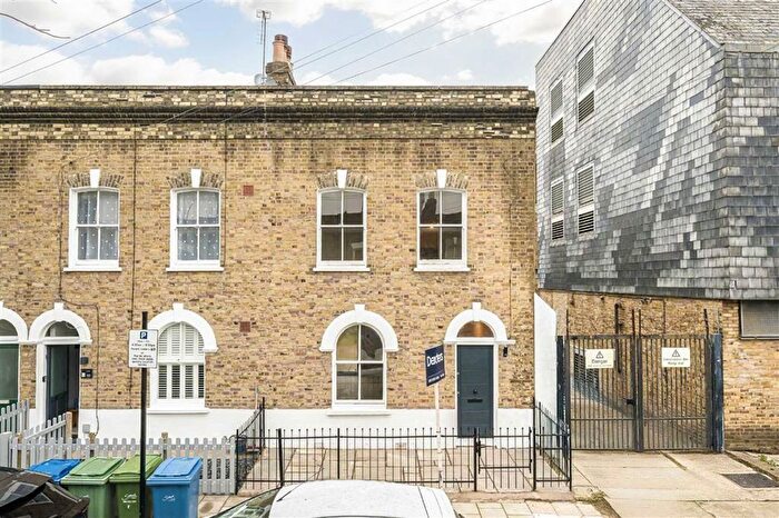 3 Bedroom End Terrace House For Sale In Lynton Road, Bermondsey, SE1