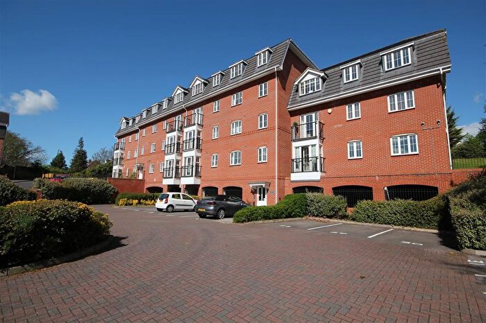 2 Bedroom Apartment To Rent In Ruskin, Caversham, Reading, Berkshire, RG4