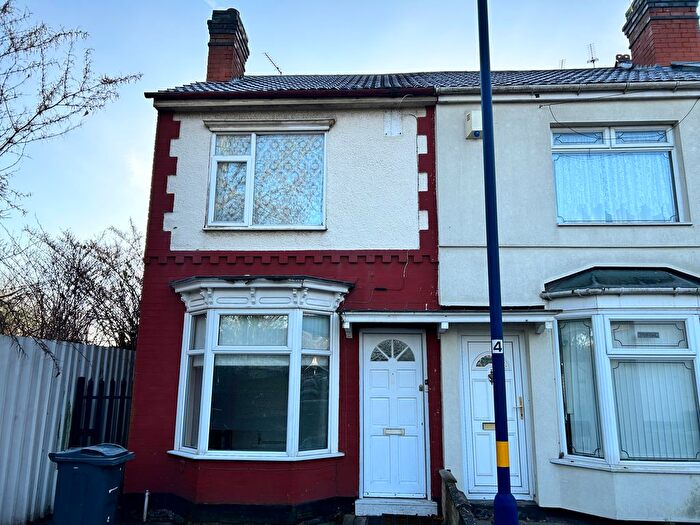 3 Bedroom End Of Terrace House To Rent In Cotterills Avenue, Birmingham, B8