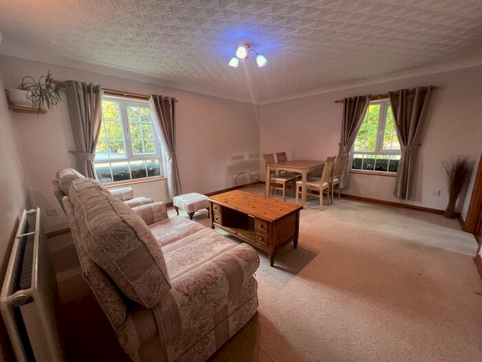 2 Bedroom Flat To Rent In Welstead Road, Cambridge, Cambridgeshire, CB1