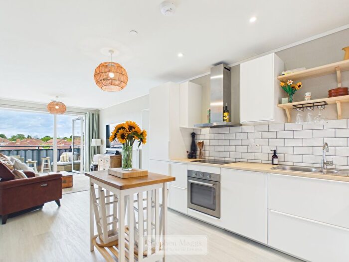 2 Bedroom Flat For Sale In Snapdragon, Hazel Road, Bristol, BS4
