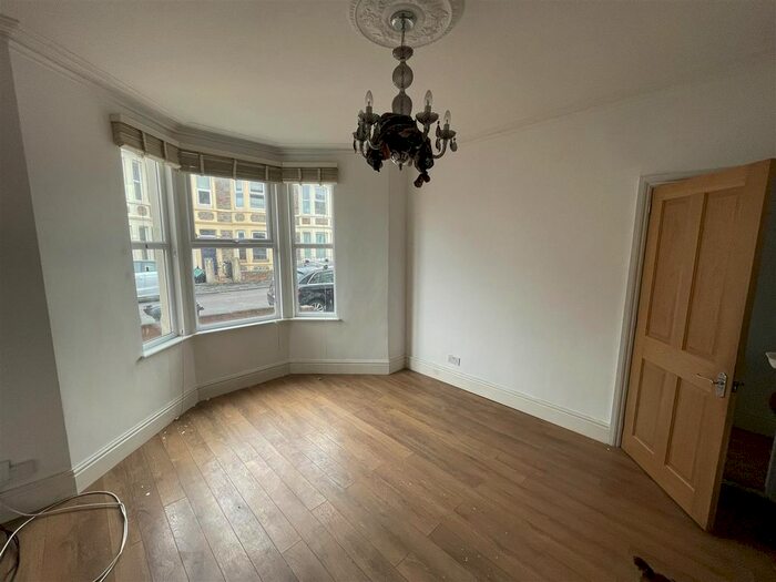 4 Bedroom Property To Rent In Chatsworth Road, Arnos Vale, Bristol, BS4