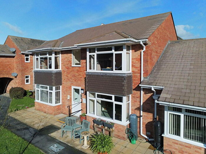 1 Bedroom Flat For Sale In Exmouth Court, Long Causeway, Exmouth, EX8