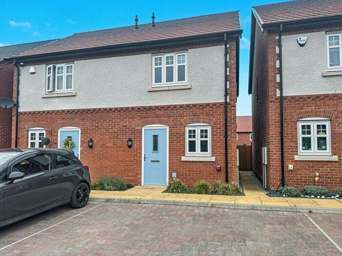 2 Bedroom Semi-Detached House To Rent In Hollis Close, Stapleford, NG9