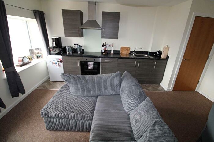 2 Bedroom Apartment To Rent In High Street, Kingswinford, DY6
