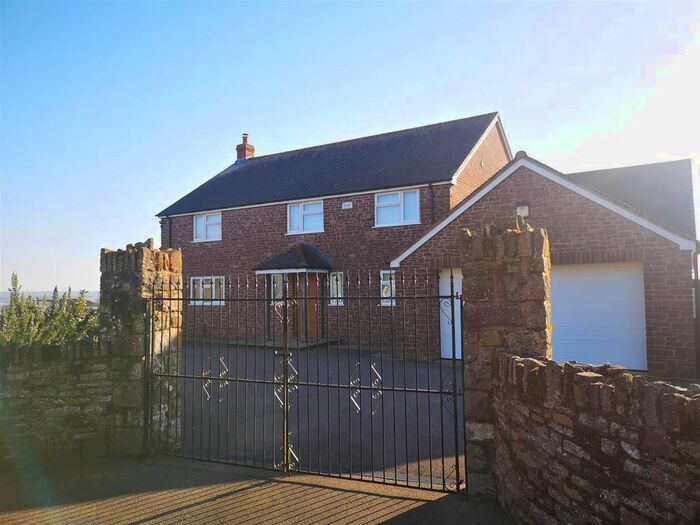 4 Bedroom Detached House To Rent In Kerrin Lane, Woolaston, Lydney, GL15