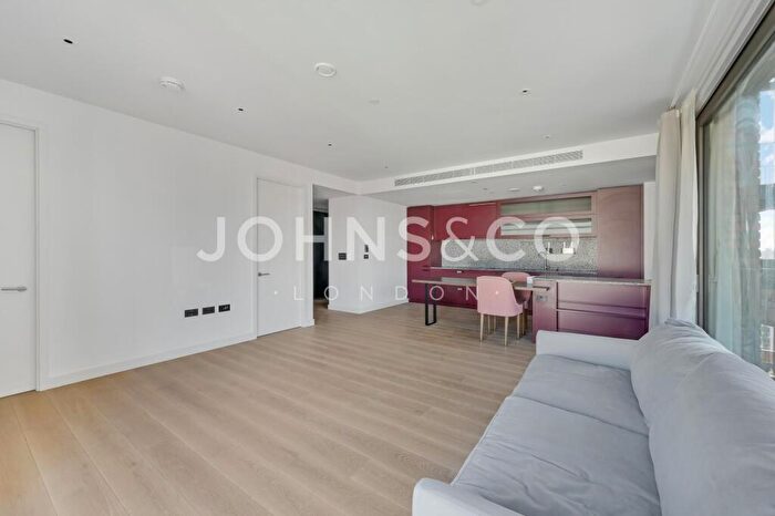 3 Bedroom Apartment For Sale In The Modern, Embassy Gardens, Nine Elms, SW11