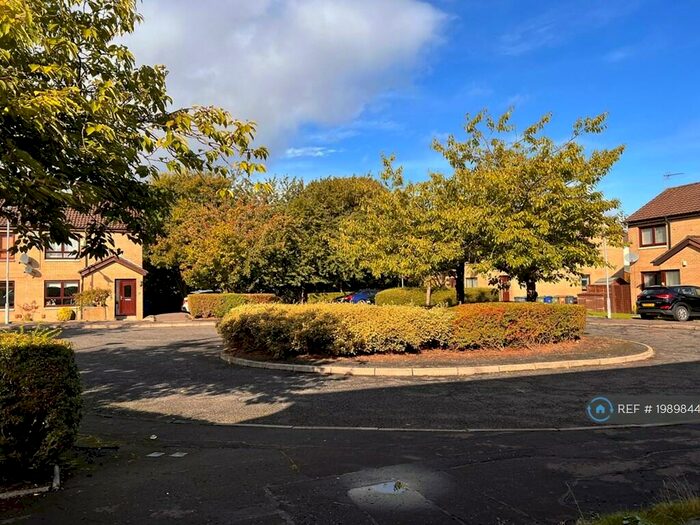 1 Bedroom Flat To Rent In Tillet Oval, Paisley, PA3