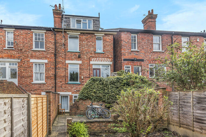 5 Bedroom Semi-Detached House To Rent In Rupert Road, Guildford, GU2