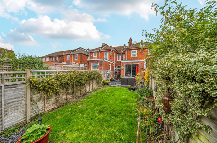 2 Bedroom Terraced House For Sale In New Road, Netley Abbey, Southampton, Hampshire, SO31