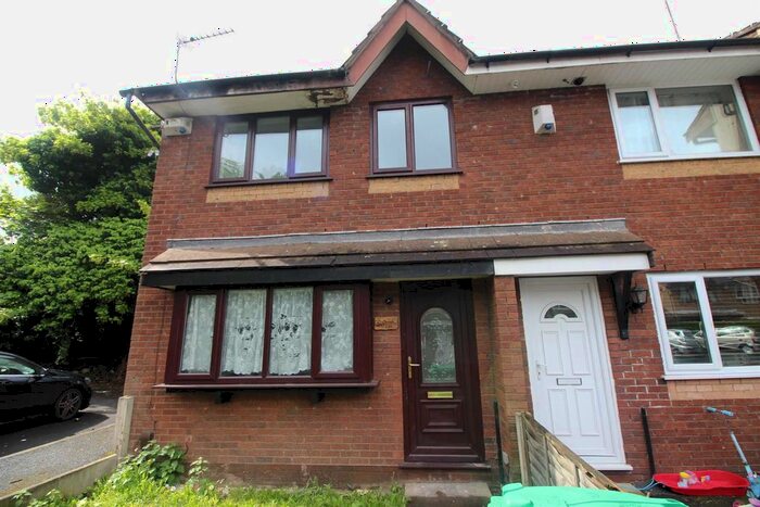 3 Bedroom Detached House To Rent In Abercarn Close, Manchester, M8