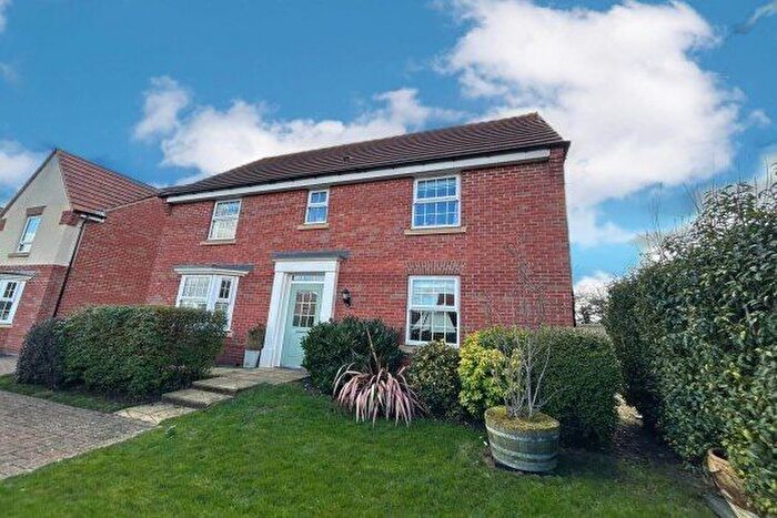 4 Bedroom Property To Rent In Knight Close, Burton-On-Trent, DE13