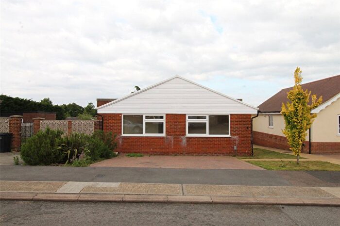 2 Bedroom Bungalow To Rent In Burnett Park, Harlow, Essex, CM19