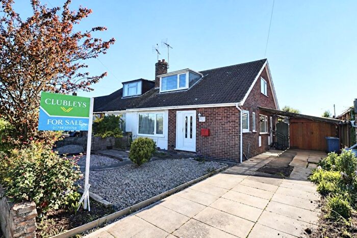 3 Bedroom Semi-detached Bungalow For Sale In Roman Avenue South, Stamford Bridge, York, YO41