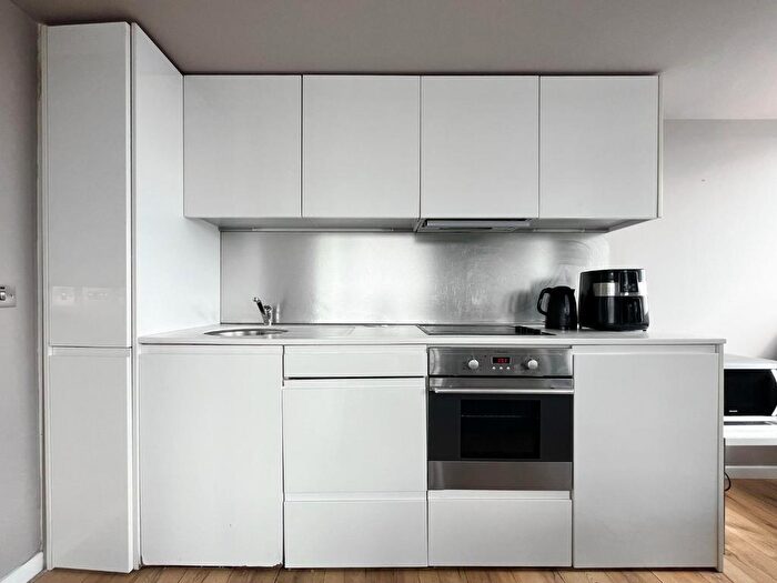 2 Bedroom Apartment For Sale In Water Lane, Holbeck, Leeds, LS11