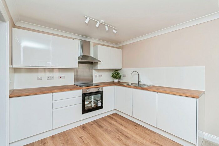 1 Bedroom Flat For Sale In Whitworth Road, Southampton, Hampshire, SO18