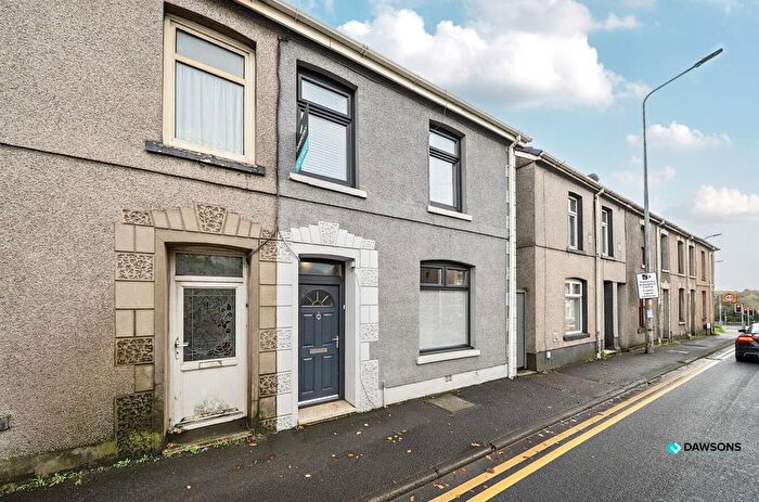3 Bedroom Semi Detached House For Sale In Llandafen Road, Llanelli, SA14