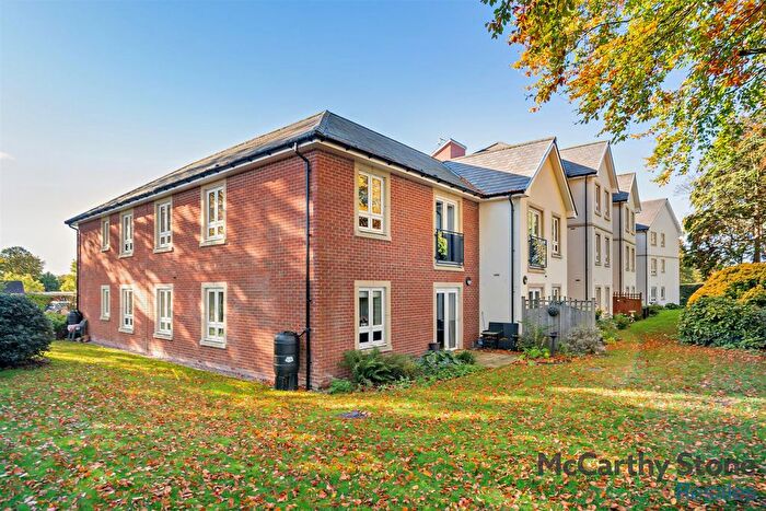 1 Bedroom Flat For Sale In Fairway View, Elloughton Road, Brough, HU15