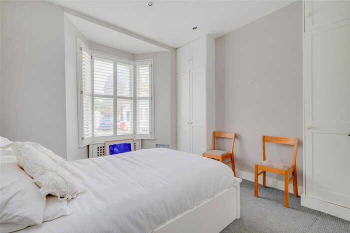 2 Bedroom Flat To Rent In Ducie Street, London, SW4