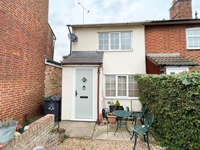 2 Bedroom House To Rent In Soulbury Road, Linslade, LU7