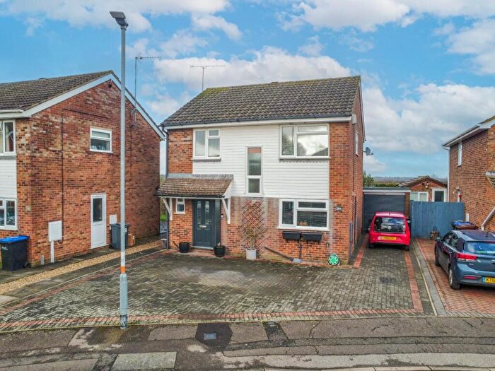 4 Bedroom Detached House For Sale In Obelisk Rise, Kingsthorpe, Northampton, NN2