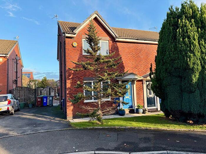 3 Bedroom Semi-Detached House For Sale In Haslington Road, Ashway Park, Manchester, M22