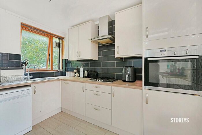 2 Bedroom Apartment To Rent In Royal College Street, Camden, London, NW1