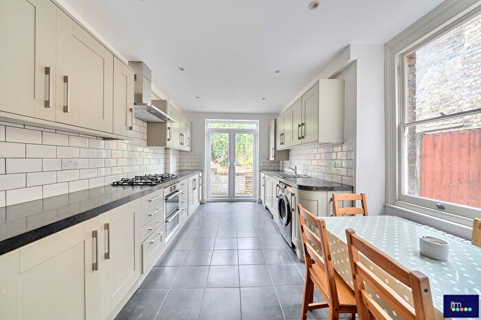 4 Bedroom Terraced House To Rent In Lidyard Road, N19