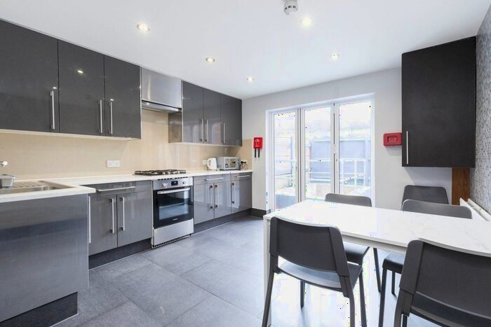 5 Bedroom Terraced House To Rent In Burnley Road, London, NW10