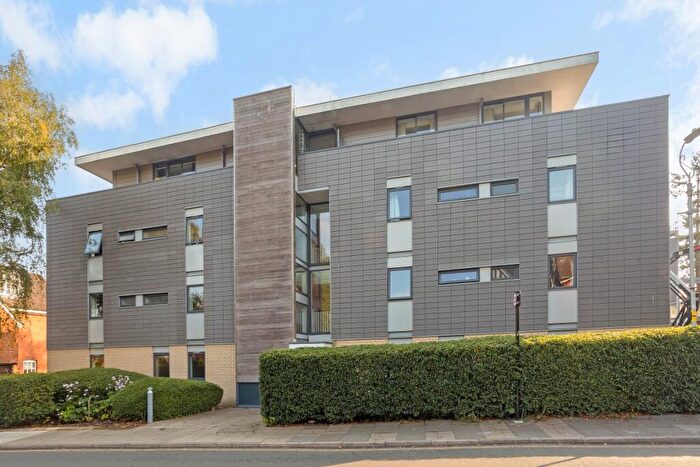 2 Bedroom Flat To Rent In Manor Road Newsom Place, AL1