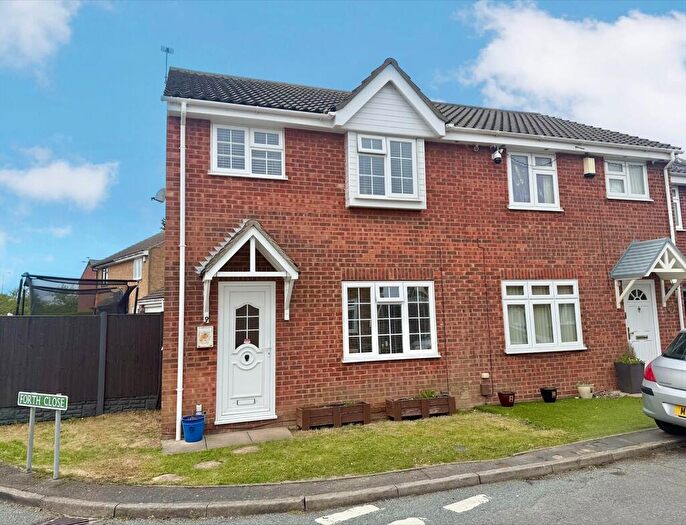 3 Bedroom Semi-Detached House For Sale In Wight Drive, Caister-on-sea, Great Yarmouth, NR30