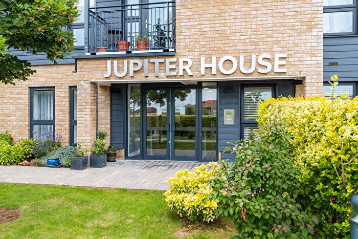1 Bedroom Flat For Sale In Hindhead Knoll, Walnut Tree, Milton Keynes, MK7
