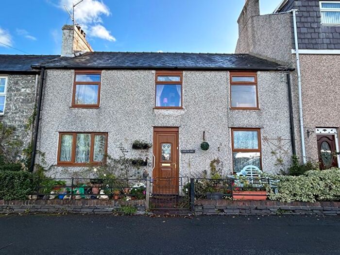 4 Bedroom Terraced House For Sale In Pen Y Bryn Road, Llanfairfechan, LL33
