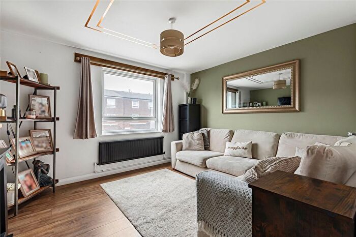 4 Bedroom Terraced House For Sale In Flanders Crescent, Tooting, SW17