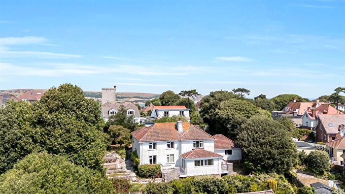4 Bedroom Property For Sale In Bon Accord Road, Swanage, BH19