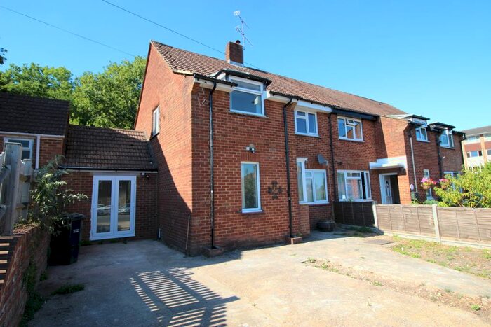 3 Bedroom Semi-Detached House To Rent In Northmead, Redhill, RH1