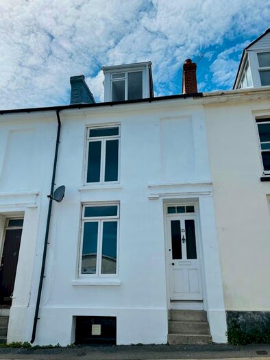2 Bedroom Cottage To Rent In Coulsons Buildings, Penzance, TR18