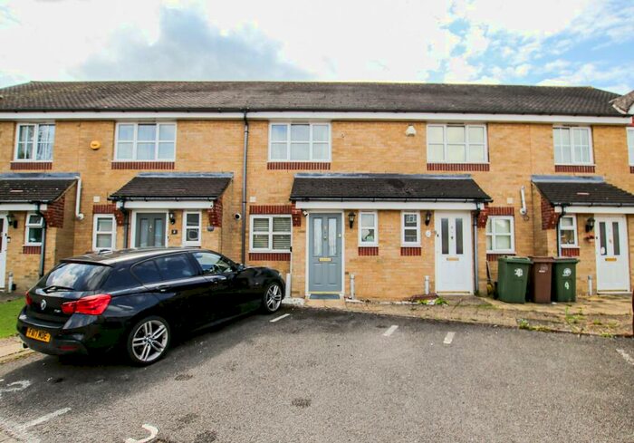 2 Bedroom Terraced House To Rent In Amberwood Close, Wallington, SM6