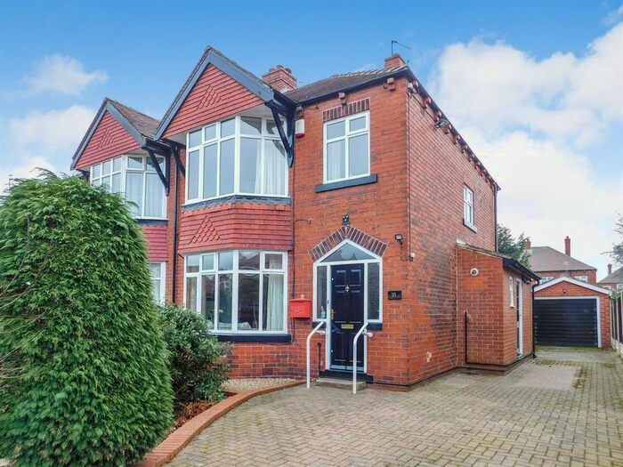 3 Bedroom Semi-Detached House To Rent In Oakwood Grove, Horbury, Wakefield WF4