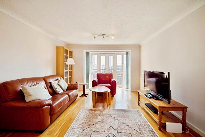 2 Bedroom Flat For Sale In Tidworth Road, London, E3