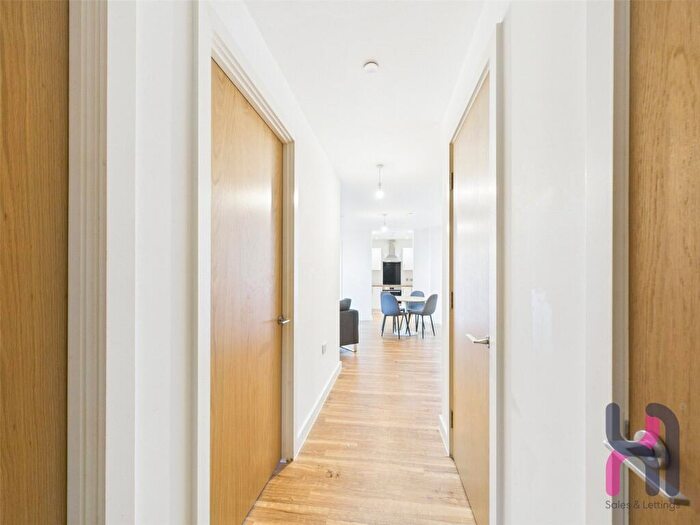 3 Bedroom Flat To Rent In Manchester Waters, Pomona Strand, Old Trafford, M16