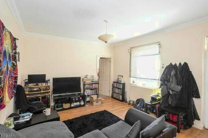 1 Bedroom Flat To Rent In Gladys Avenue, Portsmouth, PO2
