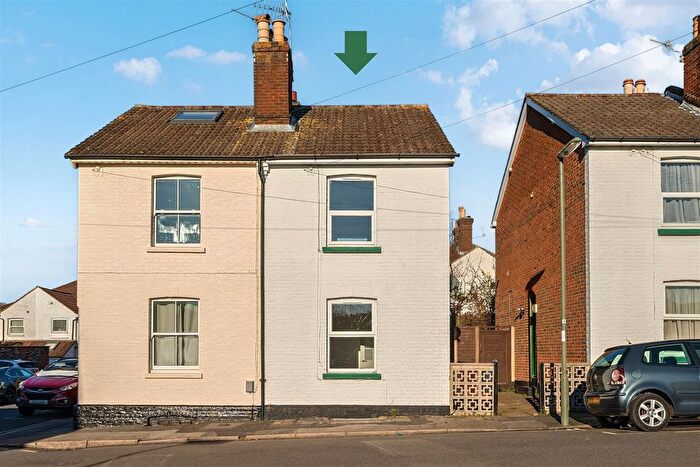 2 Bedroom Semi Detached House For Sale In Onslow Road, Guildford, GU1