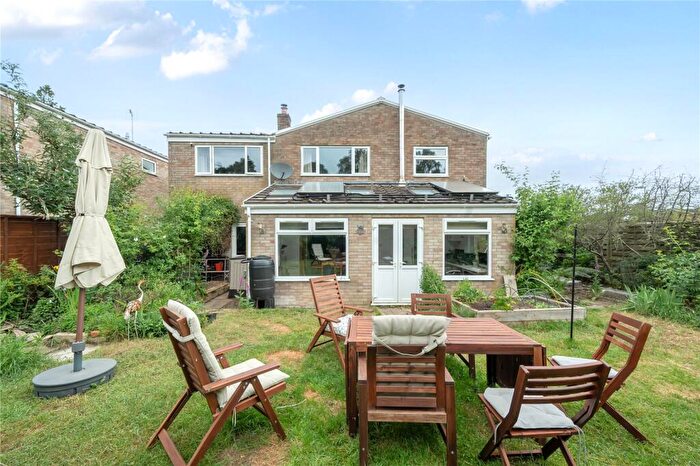 5 Bedroom Detached House For Sale In The Paddock, Headley, Hampshire, GU35