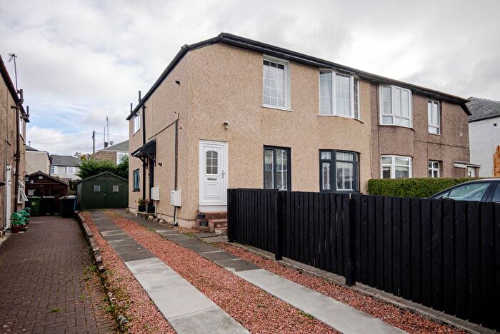 3 Bedroom Flat For Sale In Kingswood Drive, Kings Park, G44