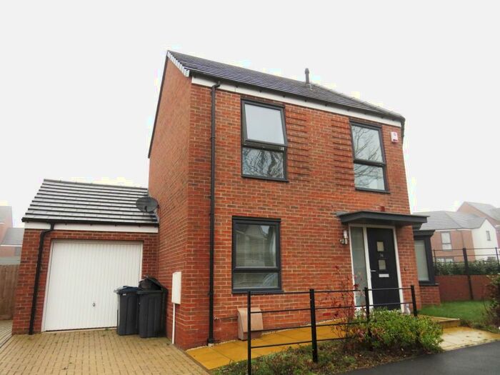 3 Bedroom House To Rent In Raven Hayes Road, Northfield, B31