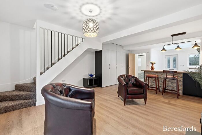 2 Bedroom Terraced House To Rent In Trimble Close, CM4