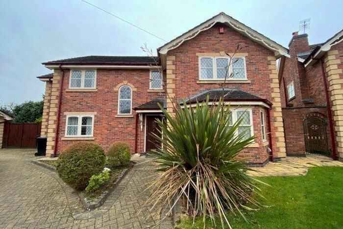 4 Bedroom Property To Rent In Cheltenham Drive, Sale, M33