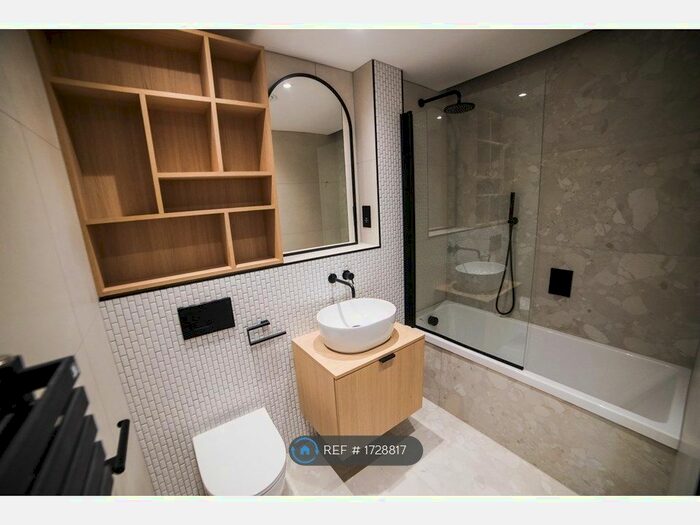 1 Bedroom Flat To Rent In Whetstone Green, London, N20